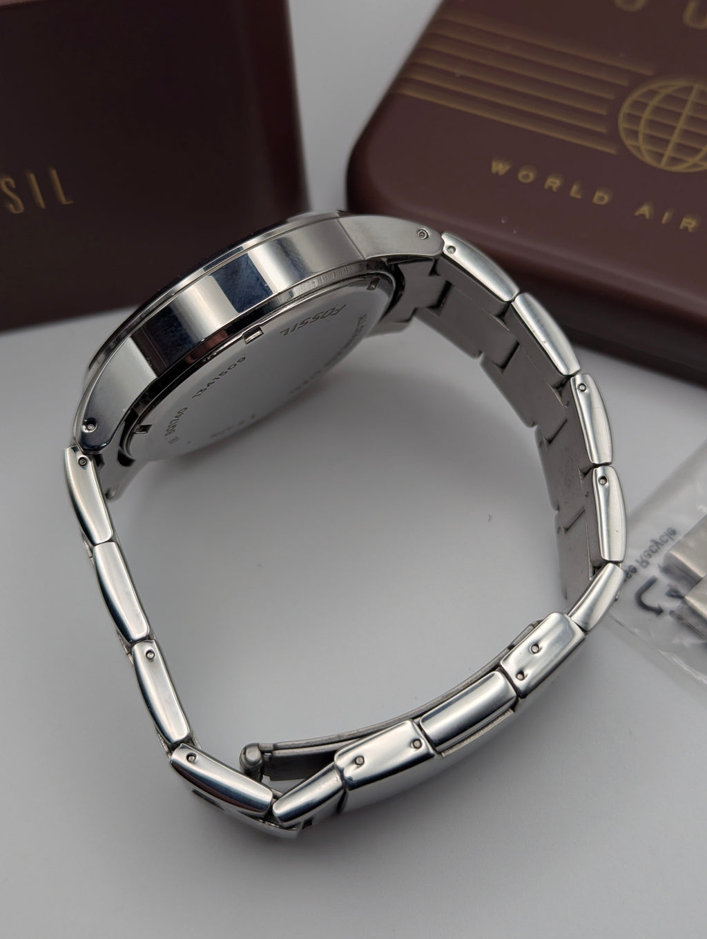 Fossil BQ1740 Chronograph — White Dial, Stainless Steel Bracelet, Tin & Spare Links - Bezel & Hide