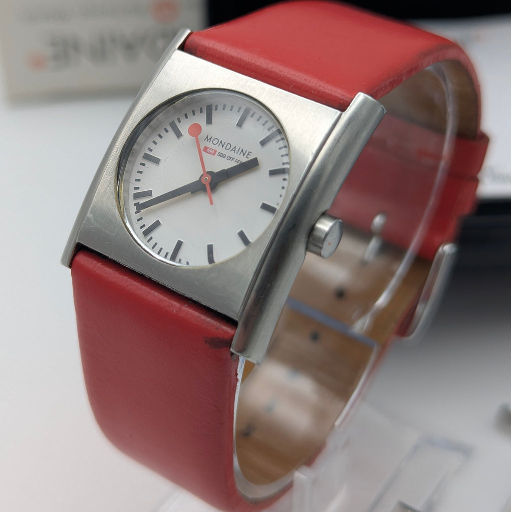 Mondaine Official Swiss Railways Watch L 30 388 OT 7S — Cushion Square, White Dial, Red Leather Strap - Bezel & Hide