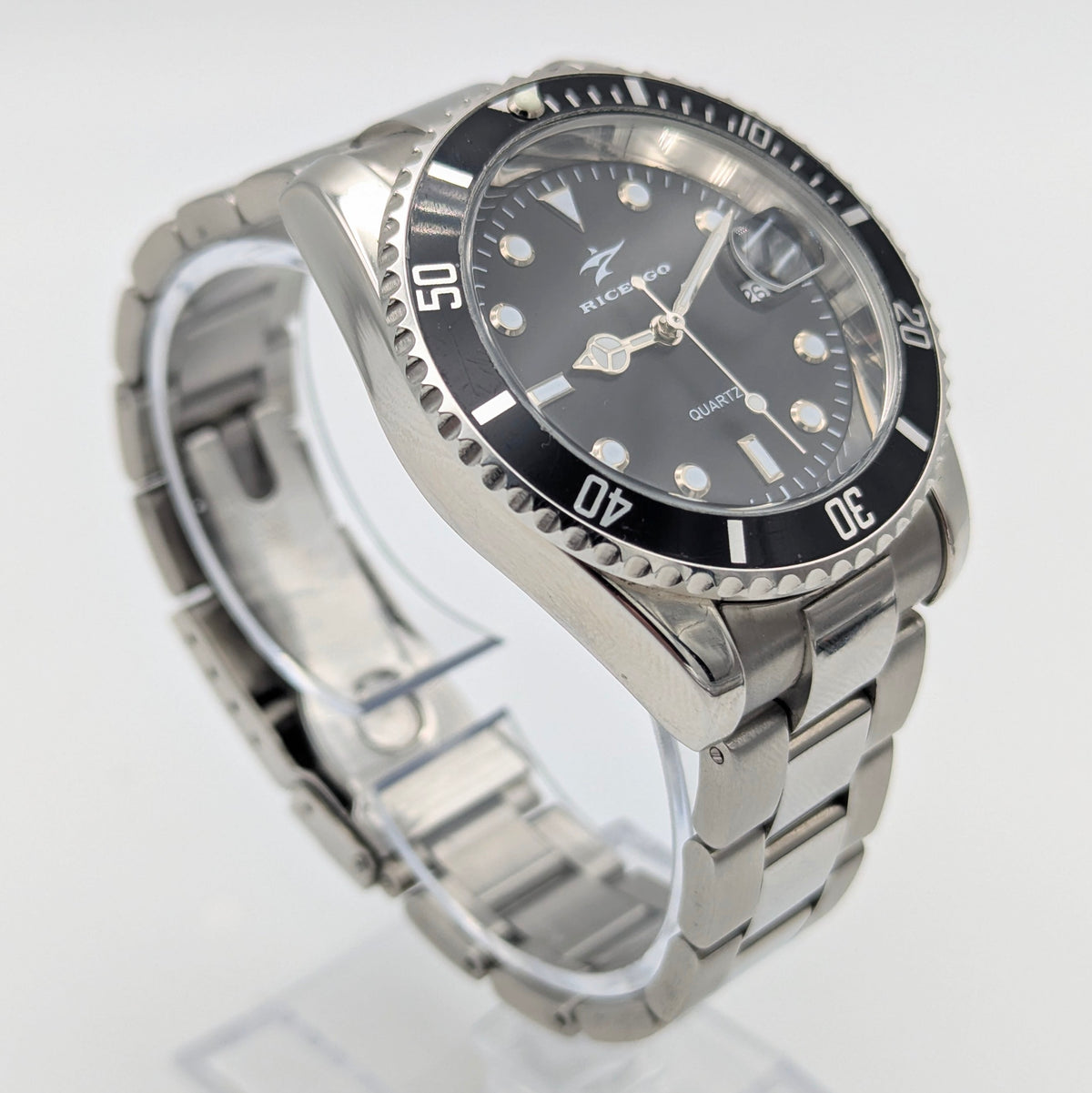Ricecgo Submariner-Style Quartz Diver — Bold Diver Looks, Sold Naked - Bezel & Hide