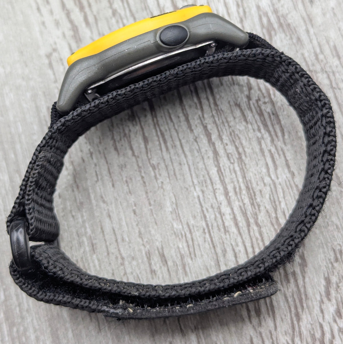 Timex x DeWalt Collaboration Watch – Pre-Owned - Bezel & Hide