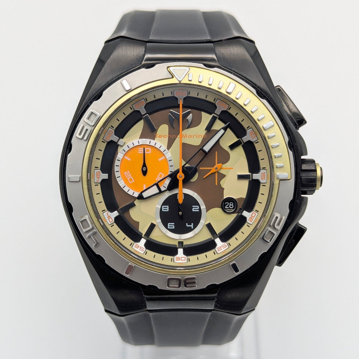 TechnoMarine Cruise Camouflage Chronograph - Bezel & Hide
