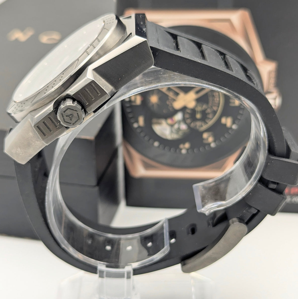 Ancon Grand Prix GP104-0045 Automatic Men's Watch — Gunmetal Black, 47mm, 200m - Bezel & Hide