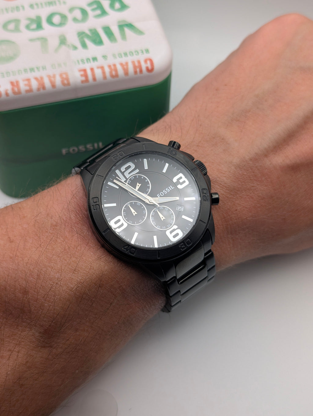 Fossil BQ2184 Quartz Chronograph — Black Dial, Gunmetal-Tone Bracelet, Tin & Spare Links - Bezel & Hide