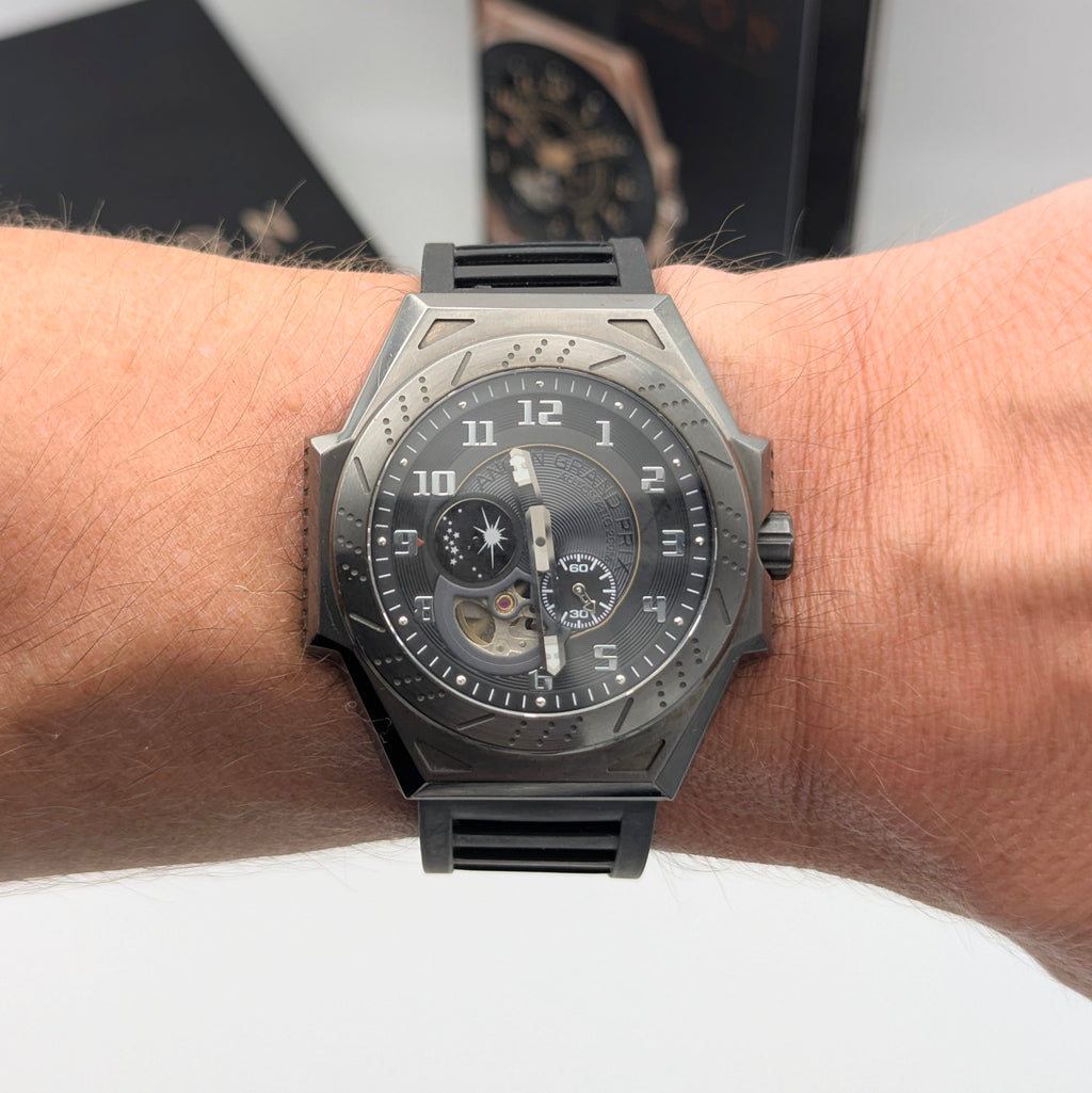 Ancon Grand Prix GP104-0045 Automatic Men's Watch — Gunmetal Black, 47mm, 200m - Bezel & Hide
