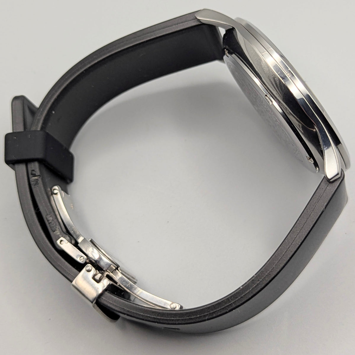 James McCabe London Slim JM-1016 Men's Watch — Silver, White Dial, Hirsch Rubber Strap - Bezel & Hide