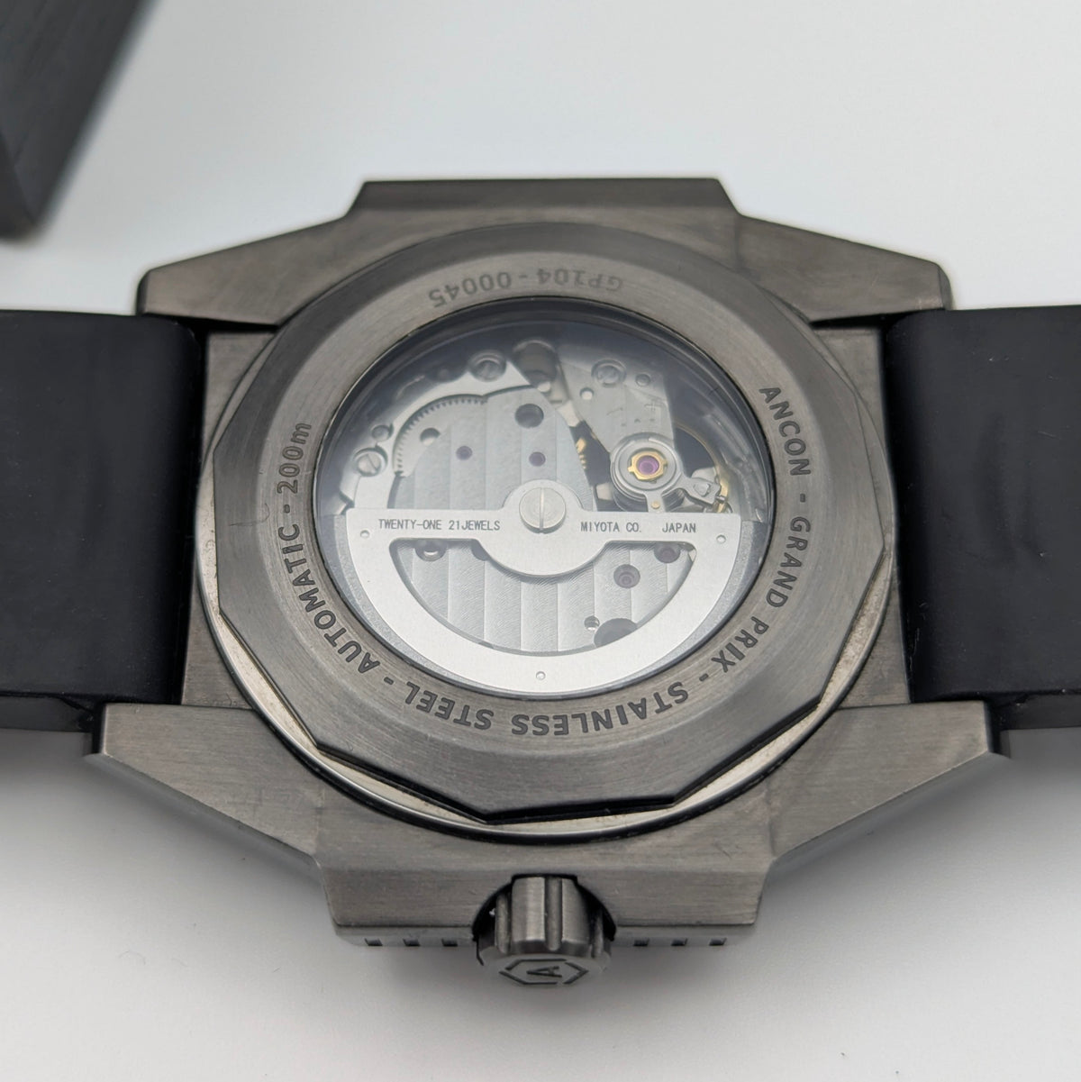 Ancon Grand Prix GP104-0045 Automatic Men's Watch — Gunmetal Black, 47mm, 200m - Bezel & Hide