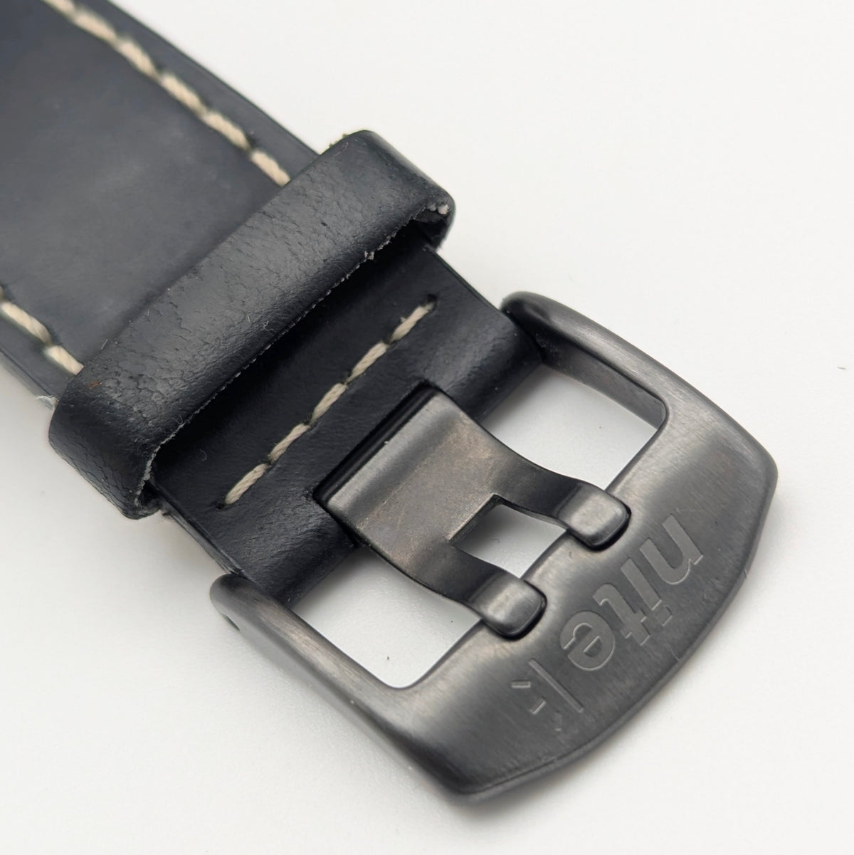 Nite ICON Tritium Field Watch — Black PVD, 100m, Men's - Bezel & Hide