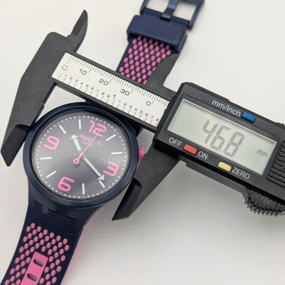 Swatch Big Bold Pinkindots SB05N400 — 47mm, Black Dial, Pink & Navy Strap, Sold Naked - Bezel & Hide