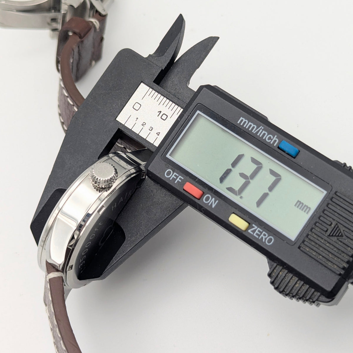 Haiken H40 Automatic Men's Watch — Anthracite Dial, G.B., Altitude-Tested, Brown Leather - Bezel & Hide