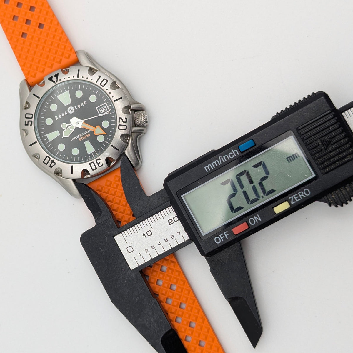 Aqua Lung Professional 500M Quartz Watch | Orange Dassari FKM Strap