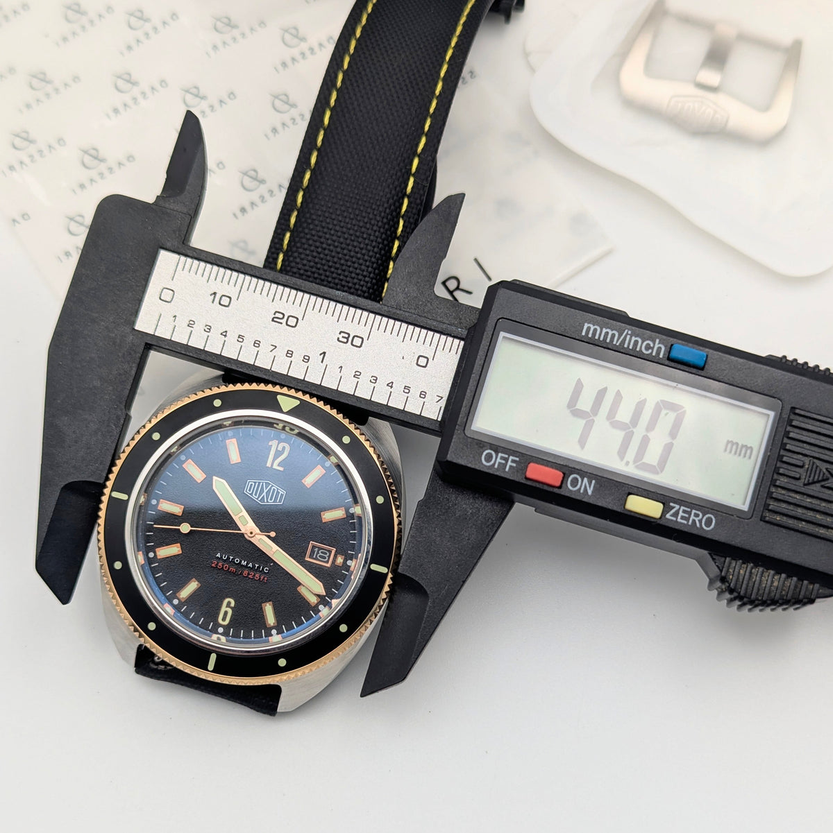 Duxot Fortius DX-2019 Automatic Diver – Black Dial, Two-Tone, DASSARI Strap