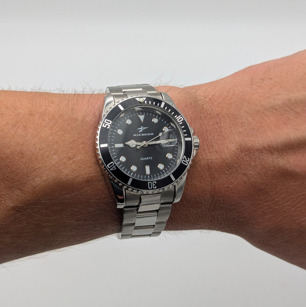 Ricecgo Submariner-Style Quartz Diver — Bold Diver Looks, Sold Naked - Bezel & Hide
