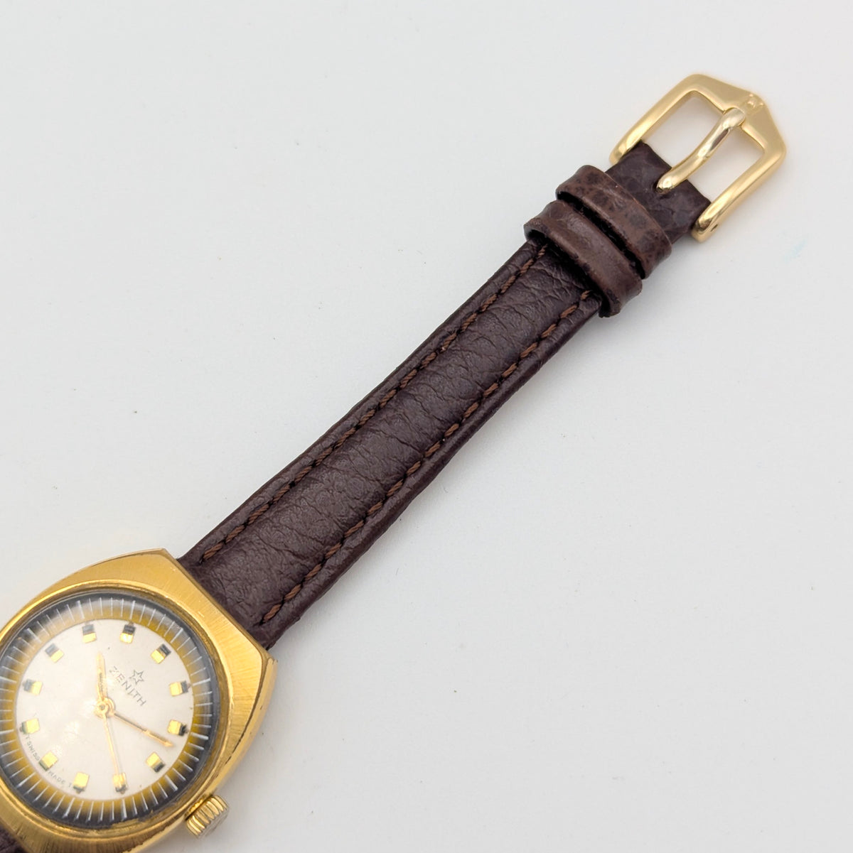 Zenith Ladies' Vintage Cushion-Case Dress Watch — c.1970s Swiss Manual Wind, Gold-Plated, Sold Naked - Bezel & Hide