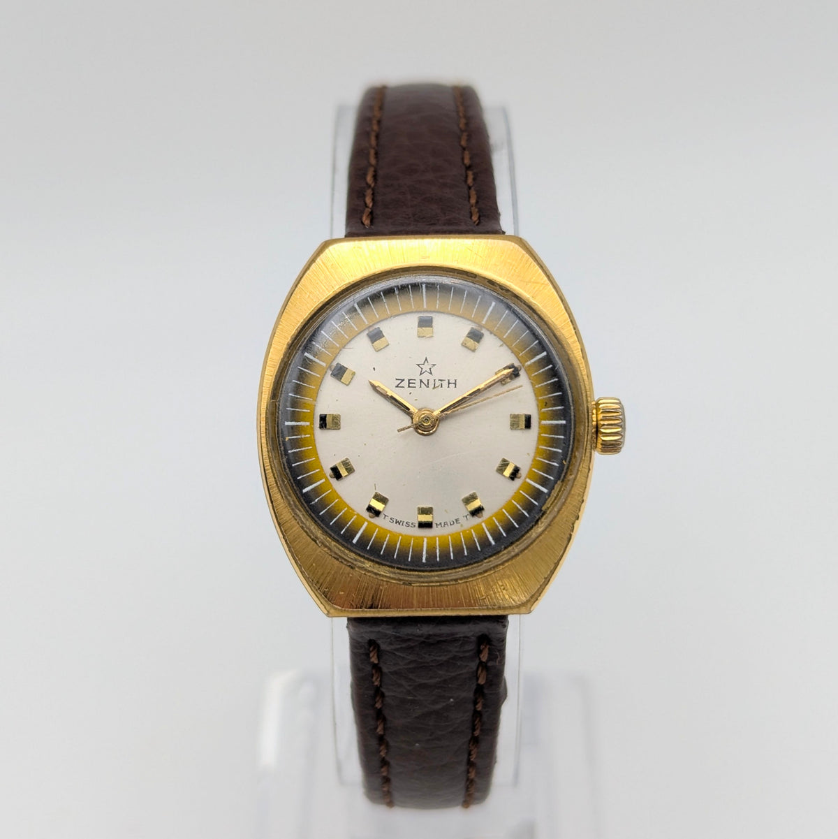 Zenith Ladies' Vintage Cushion-Case Dress Watch — c.1970s Swiss Manual Wind, Gold-Plated, Sold Naked - Bezel & Hide