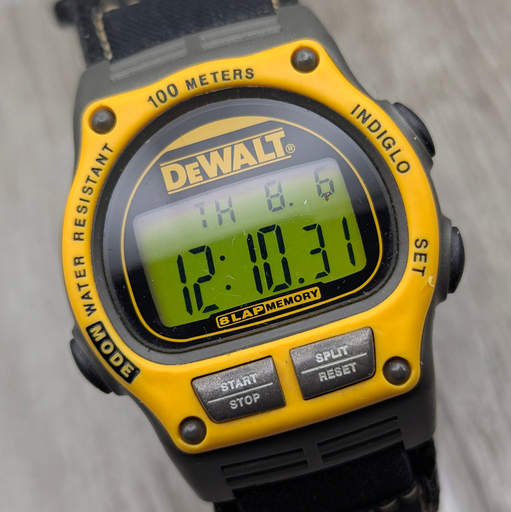 Timex x DeWalt Collaboration Watch – Pre-Owned - Bezel & Hide