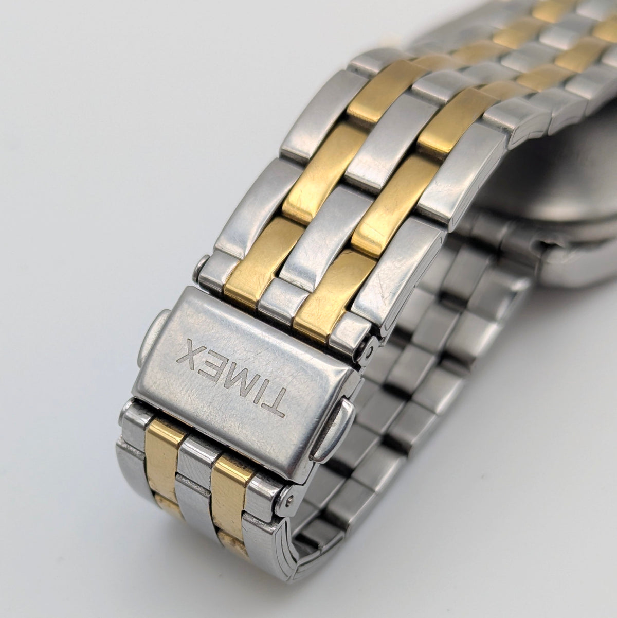 Timex ariana - Bezel & Hide