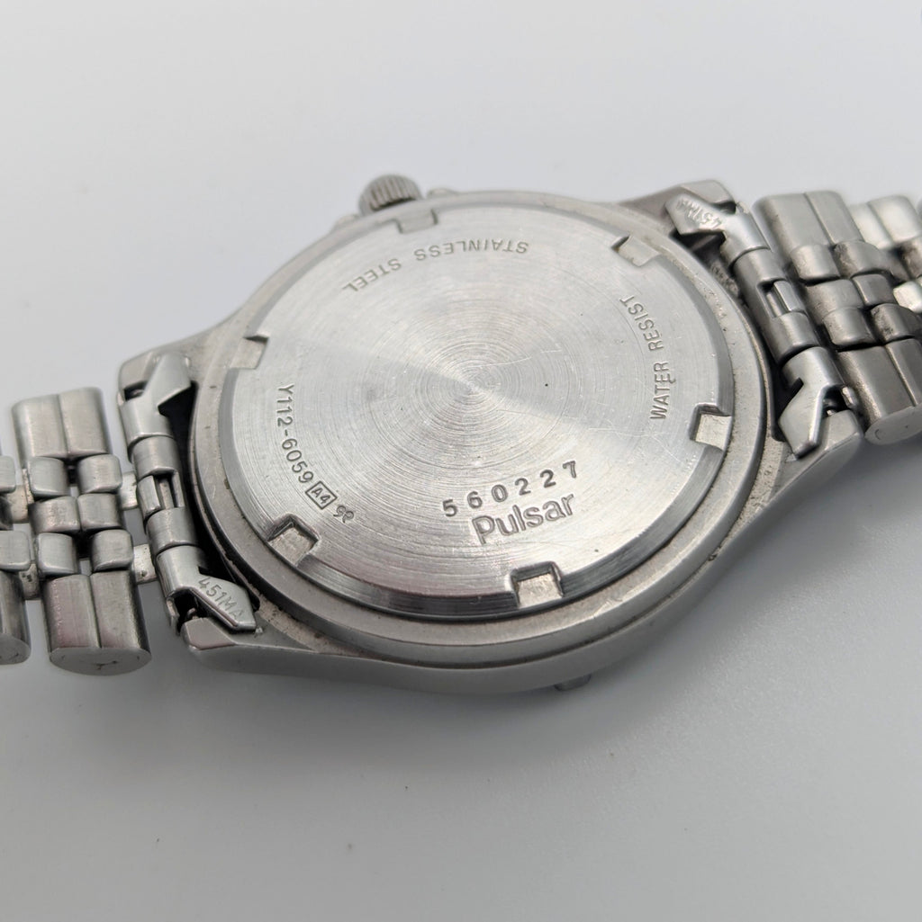 Pulsar Quartz Watch (Caliber Y112) — Sporty 90s Diver-Style, Sold Naked - Bezel & Hide