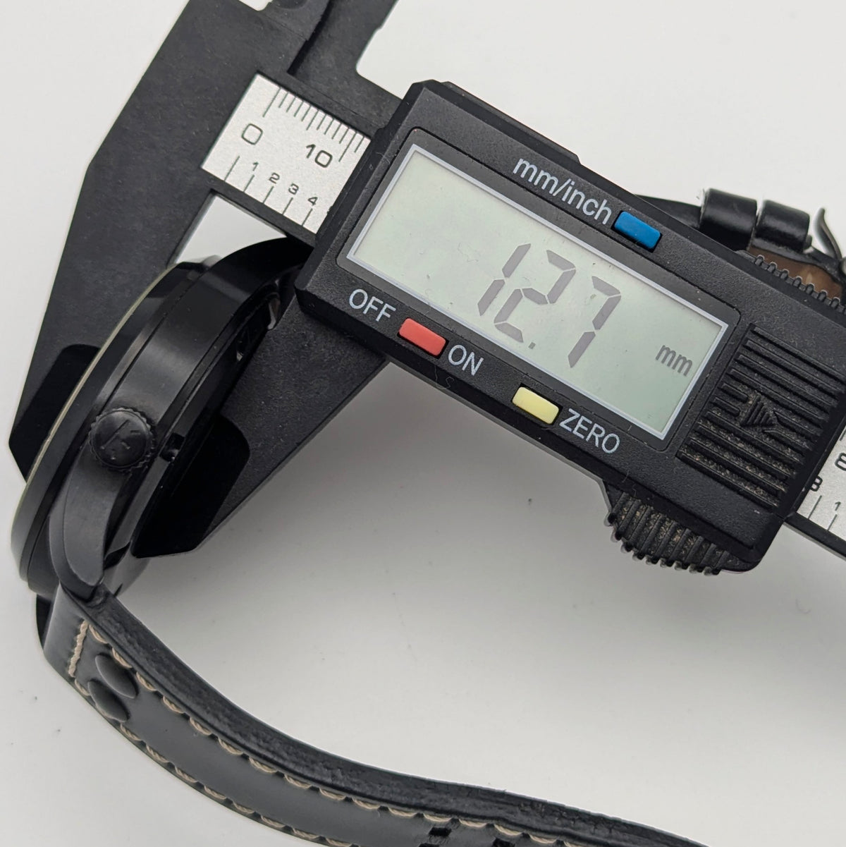 Nite ICON Tritium Field Watch — Black PVD, 100m, Men's - Bezel & Hide