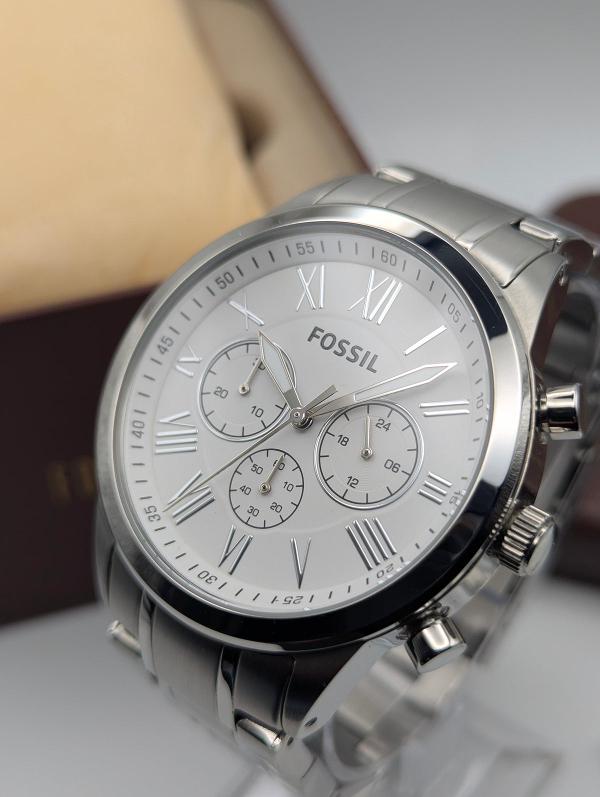 Fossil BQ1740 Chronograph — White Dial, Stainless Steel Bracelet, Tin & Spare Links - Bezel & Hide