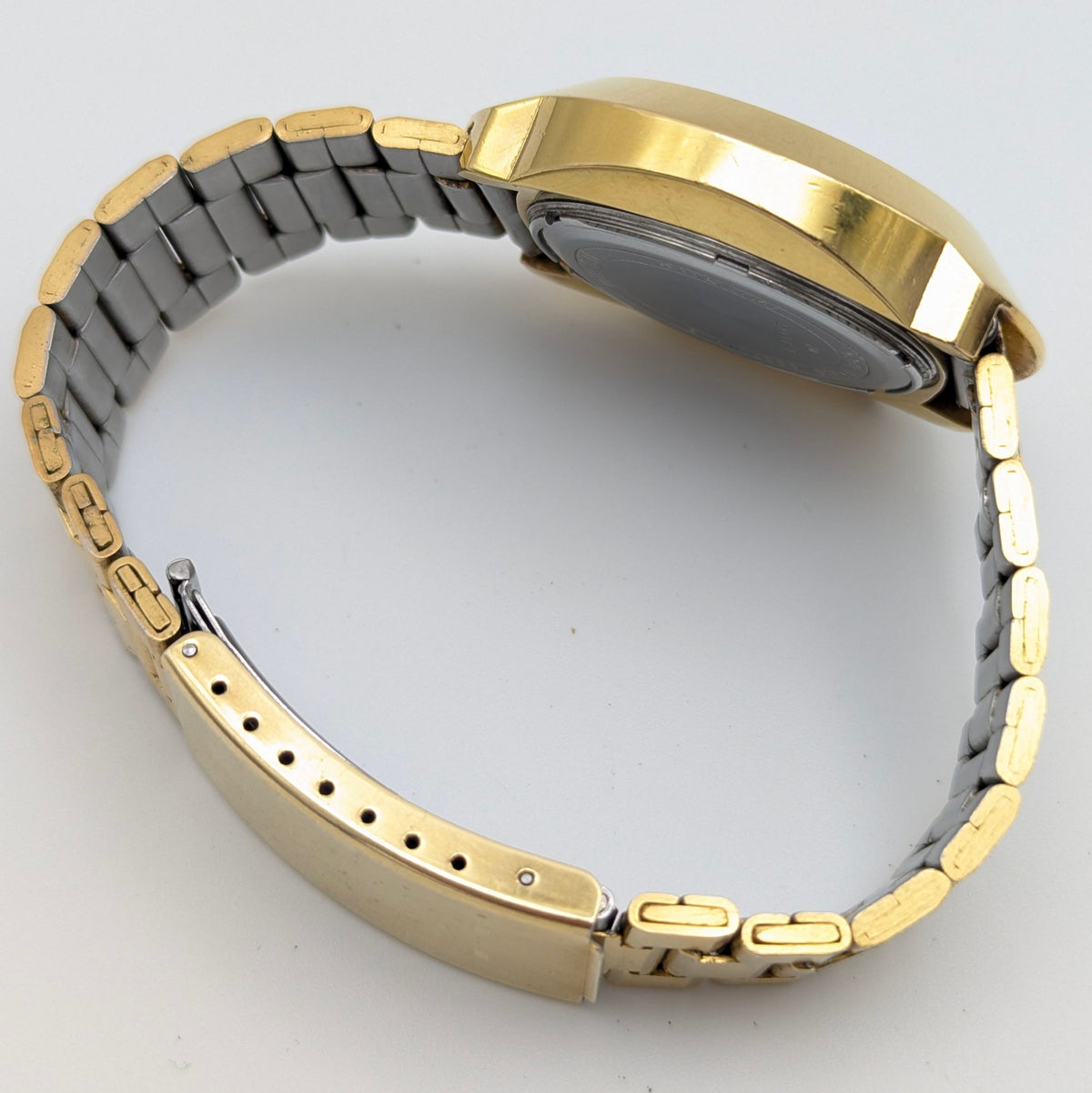 Bulova Accutron Safirglas Vintage Day-Date Watch – Circa 1970, Gold-Tone