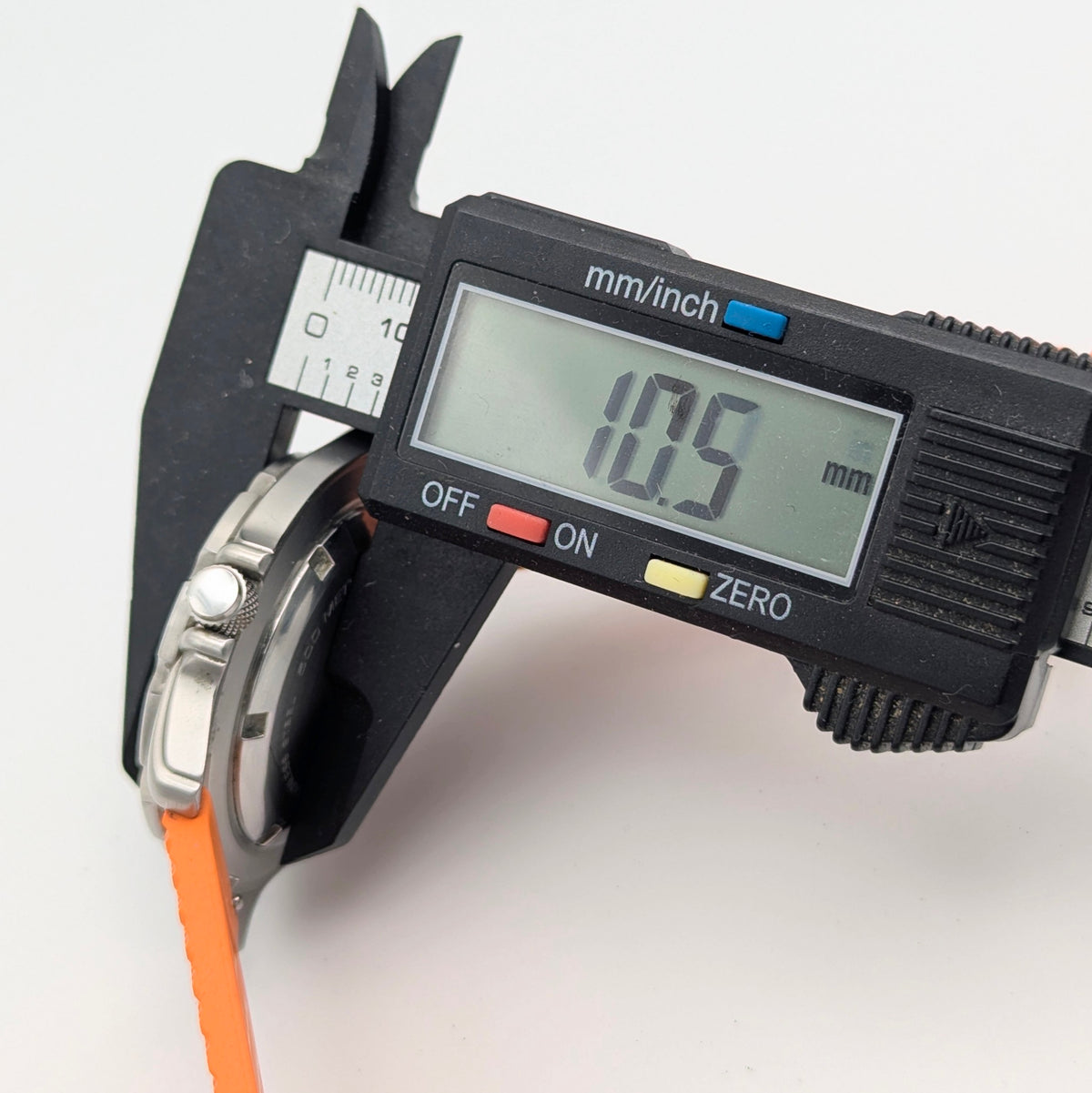 Aqua Lung Professional 500M Quartz Watch | Orange Dassari FKM Strap