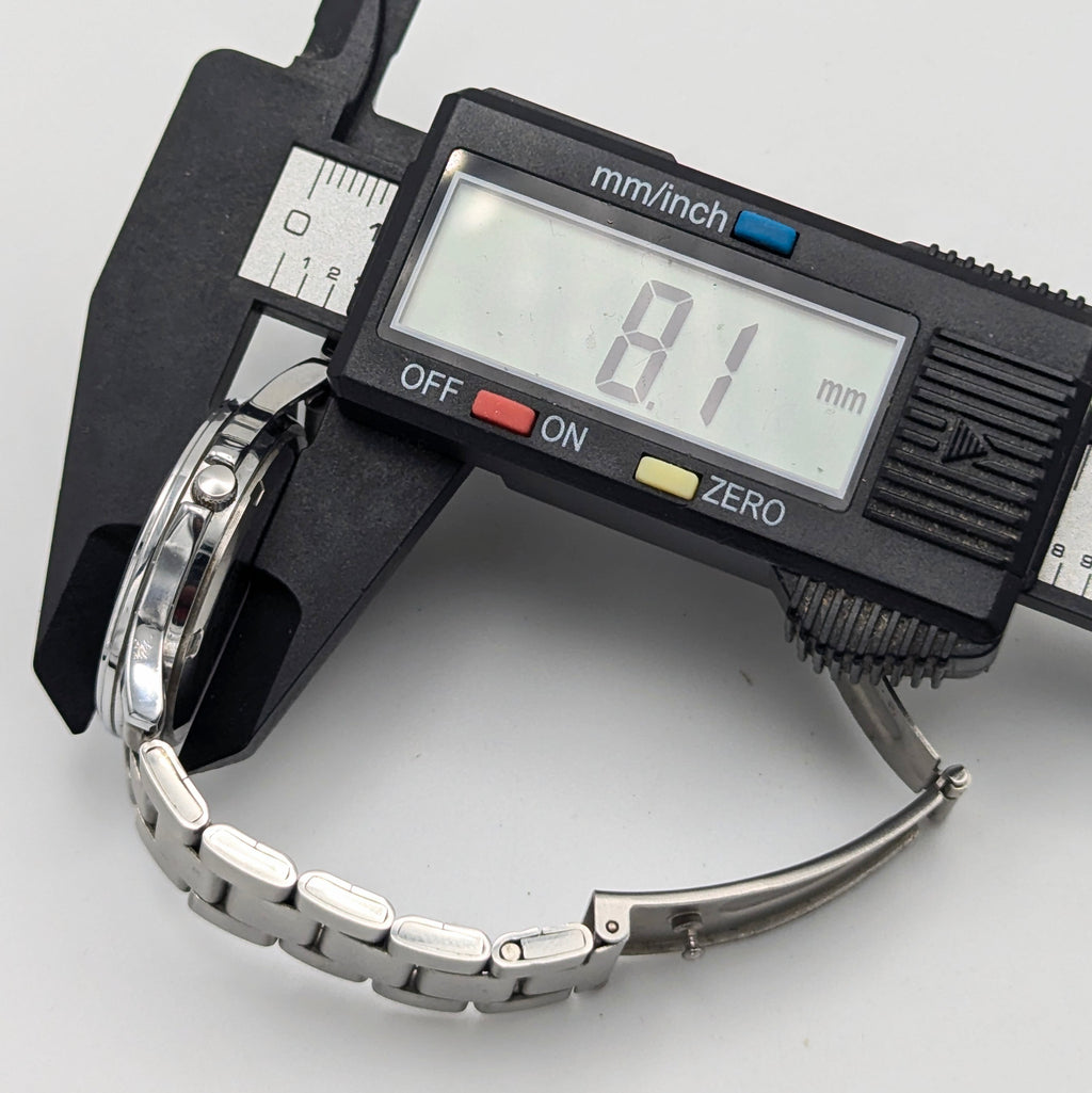Submarine Accurate Quartz Kids’ Watch — Stainless Steel Bracelet, Black Dial, 28mm - Bezel & Hide