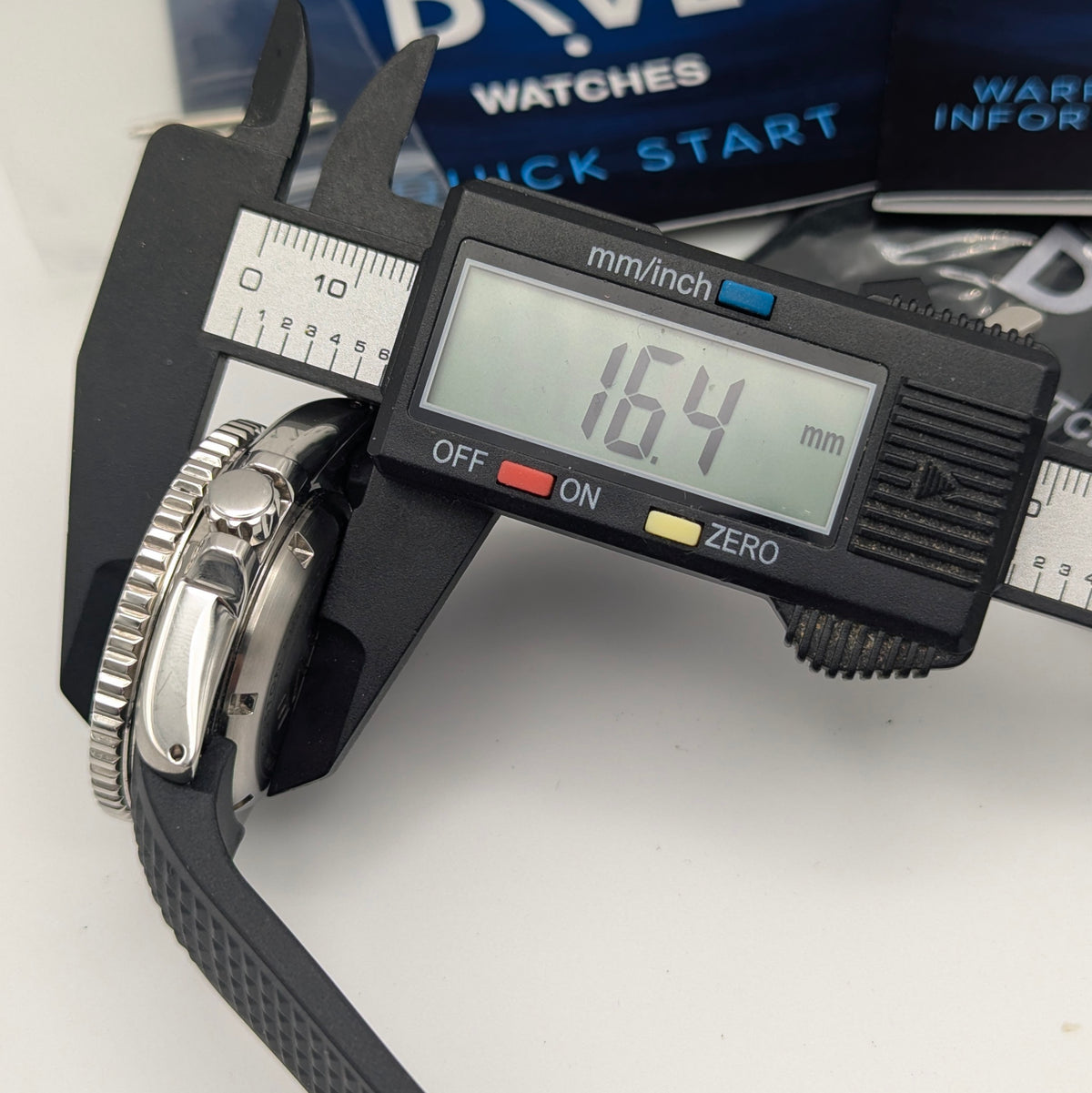 DIVE Watches — Hadal GMT | Dual-GMT Automatic Diver, Limited Edition (Serial: 0725014) - Bezel & Hide