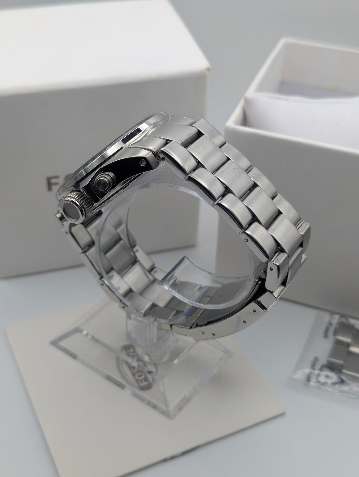 Fossil CH2600 Chronograph — Black Dial, Stainless Steel Bracelet, Box & Spare Links - Bezel & Hide