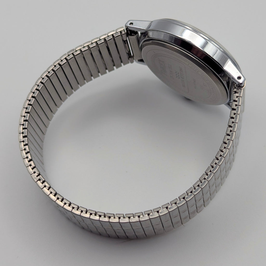 Timex Easy Reader Quartz Watch — White Dial, Silver-Tone Expansion Bracelet, Sold Naked - Bezel & Hide