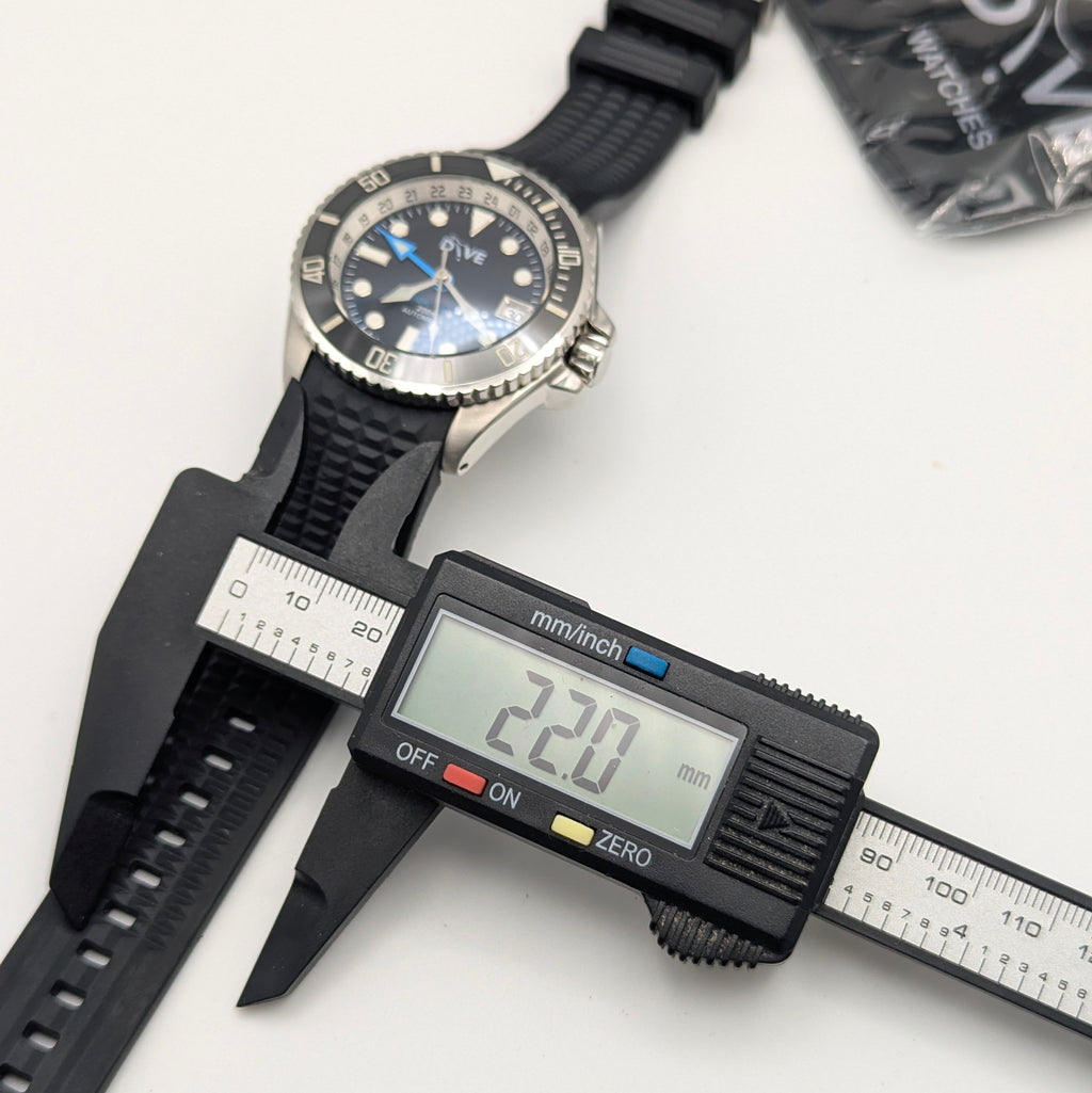 DIVE Watches — Hadal GMT | Dual-GMT Automatic Diver, Limited Edition (Serial: 0725014) - Bezel & Hide