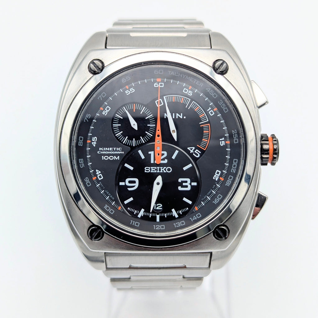 Seiko 7L22-0BB0 Kinetic Flyback Chronograph — Limited Edition 200/200, Black Dial - Bezel & Hide