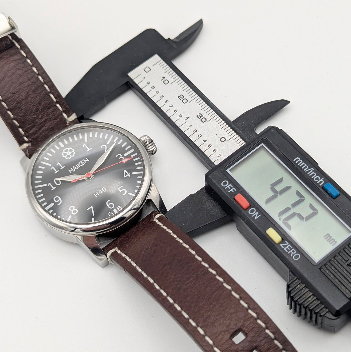 Haiken H40 Automatic Men's Watch — Anthracite Dial, G.B., Altitude-Tested, Brown Leather - Bezel & Hide