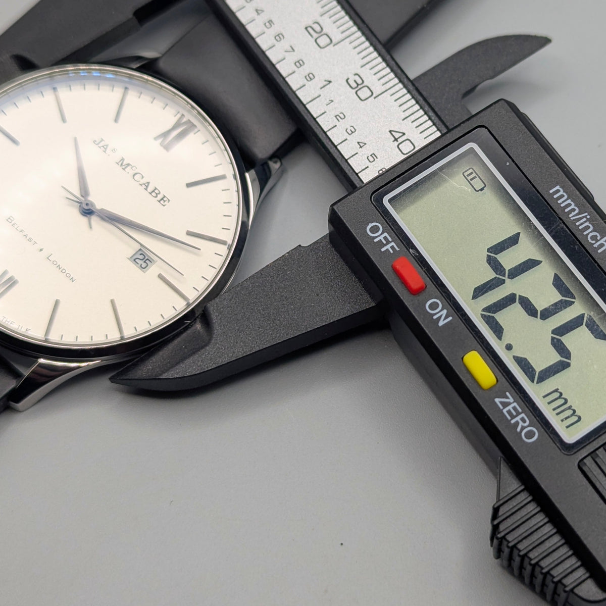 James McCabe London Slim JM-1016 Men's Watch — Silver, White Dial, Hirsch Rubber Strap - Bezel & Hide