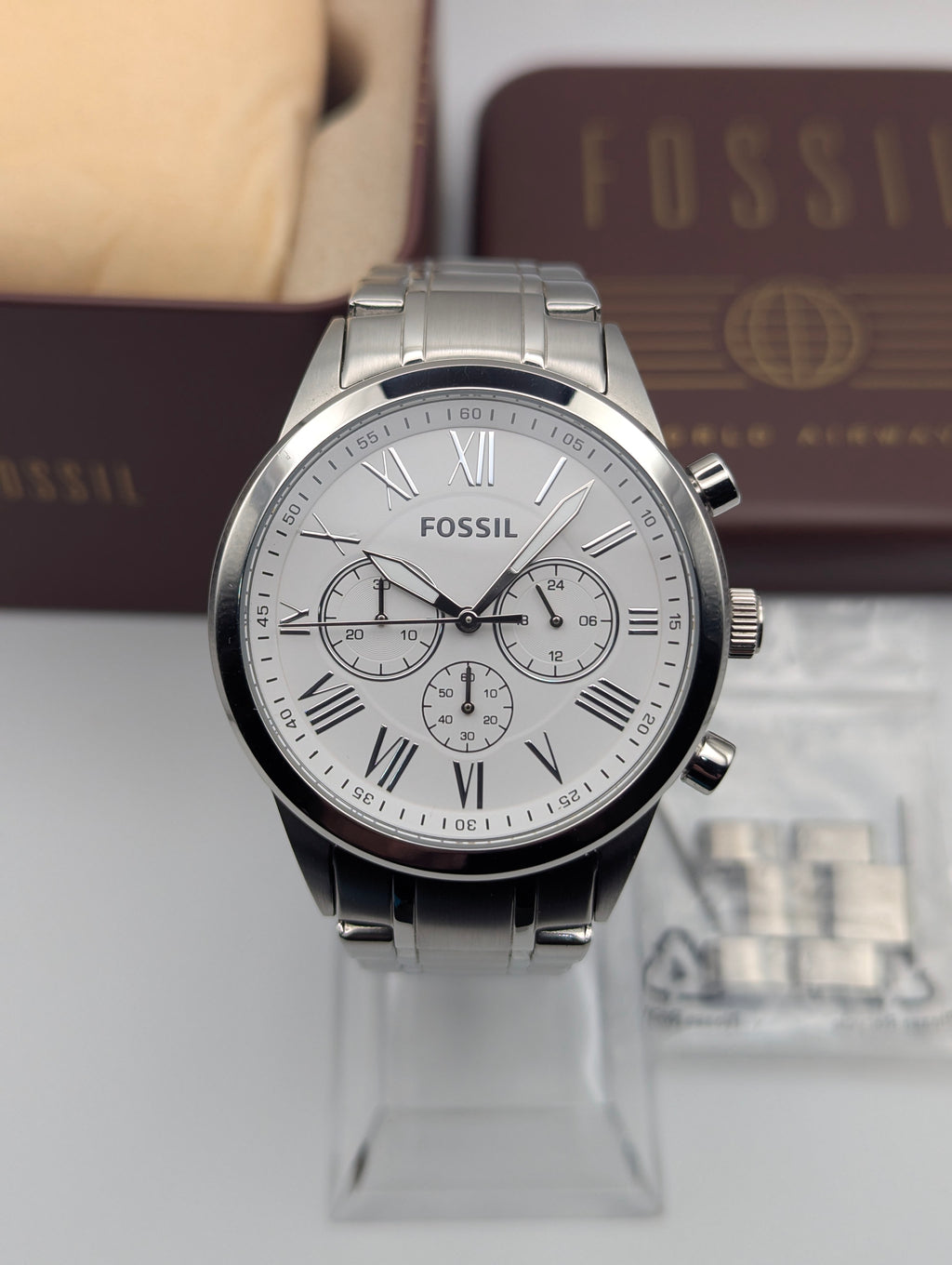 Fossil BQ1740 Chronograph — White Dial, Stainless Steel Bracelet, Tin & Spare Links - Bezel & Hide