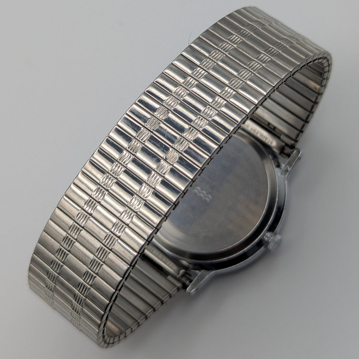 Timex Easy Reader Quartz Watch — White Dial, Silver-Tone Expansion Bracelet, Sold Naked - Bezel & Hide