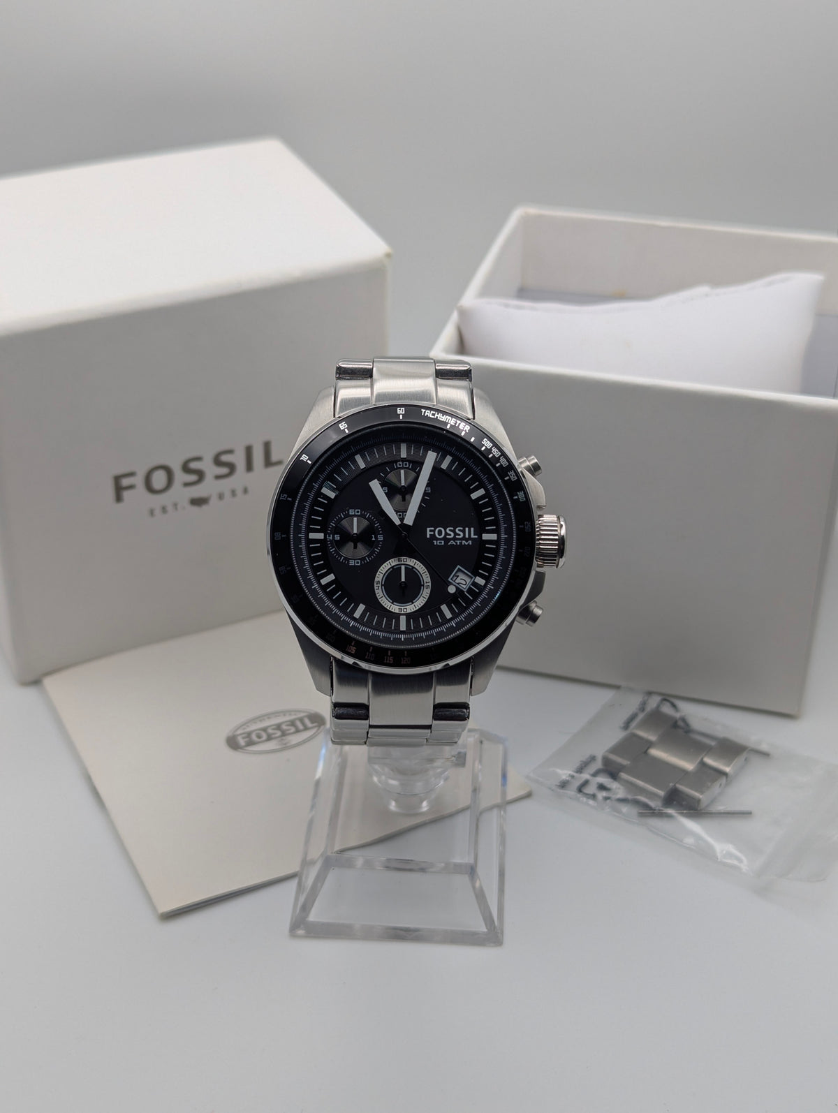 Fossil CH2600 Chronograph — Black Dial, Stainless Steel Bracelet, Box & Spare Links - Bezel & Hide