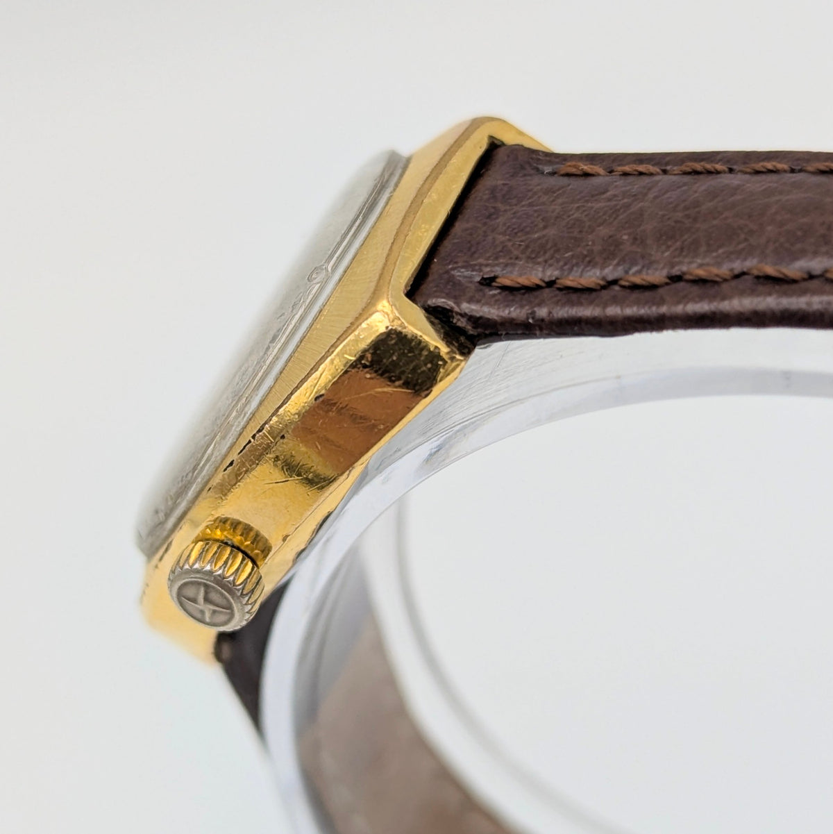 Zenith Ladies' Vintage Cushion-Case Dress Watch — c.1970s Swiss Manual Wind, Gold-Plated, Sold Naked - Bezel & Hide
