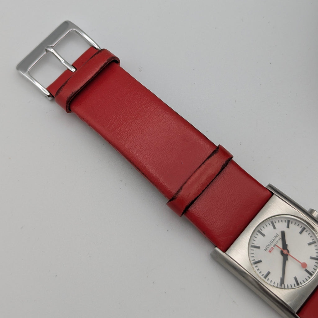 Mondaine Official Swiss Railways Watch L 30 388 OT 7S — Cushion Square, White Dial, Red Leather Strap - Bezel & Hide
