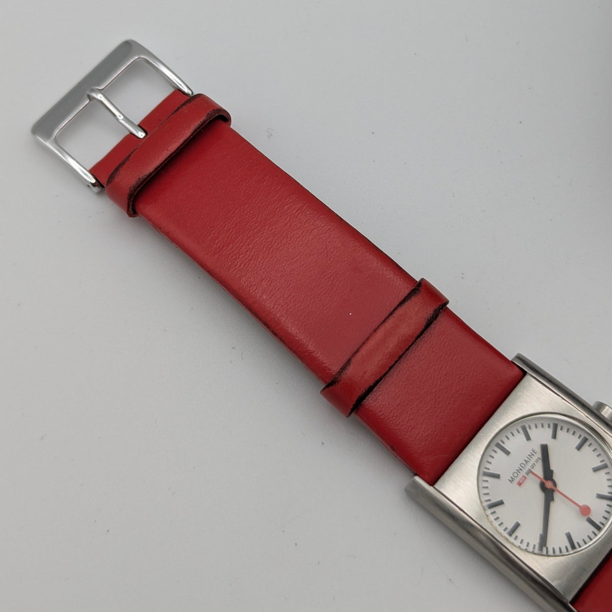 Mondaine Official Swiss Railways Watch L 30 388 OT 7S — Cushion Square, White Dial, Red Leather Strap - Bezel & Hide