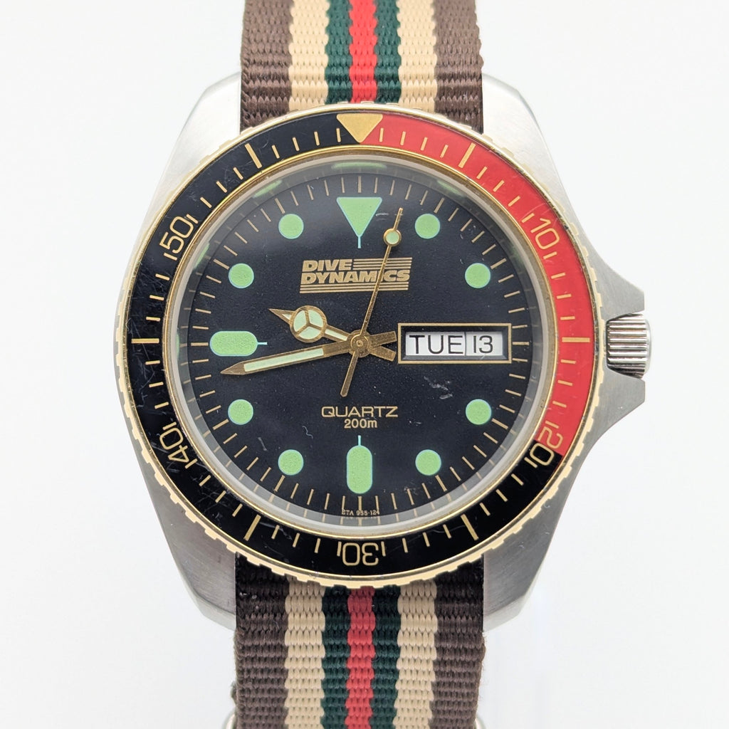 Dive Dynamics 1980s Quartz Day-Date Watch | MRP SA Case | Gold-Tone Bezel - Bezel & Hide