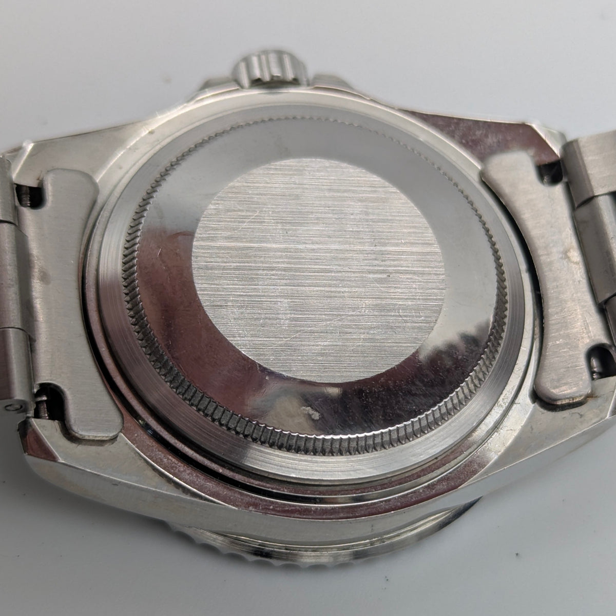 Ricecgo Submariner-Style Quartz Diver — Bold Diver Looks, Sold Naked - Bezel & Hide