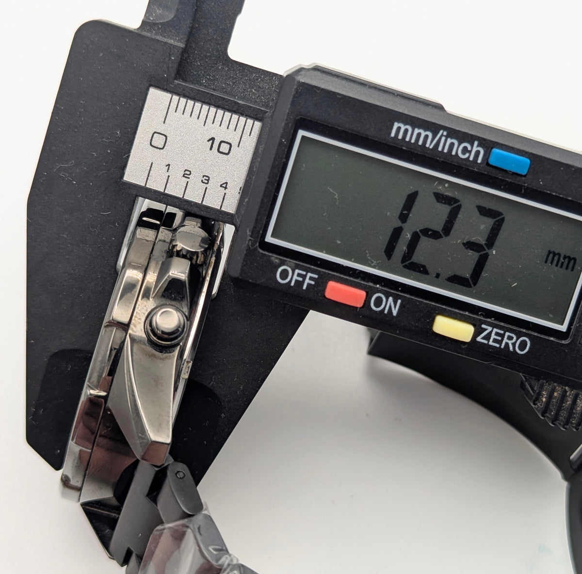 Seiko Recraft Solar Chronograph - Bezel & Hide