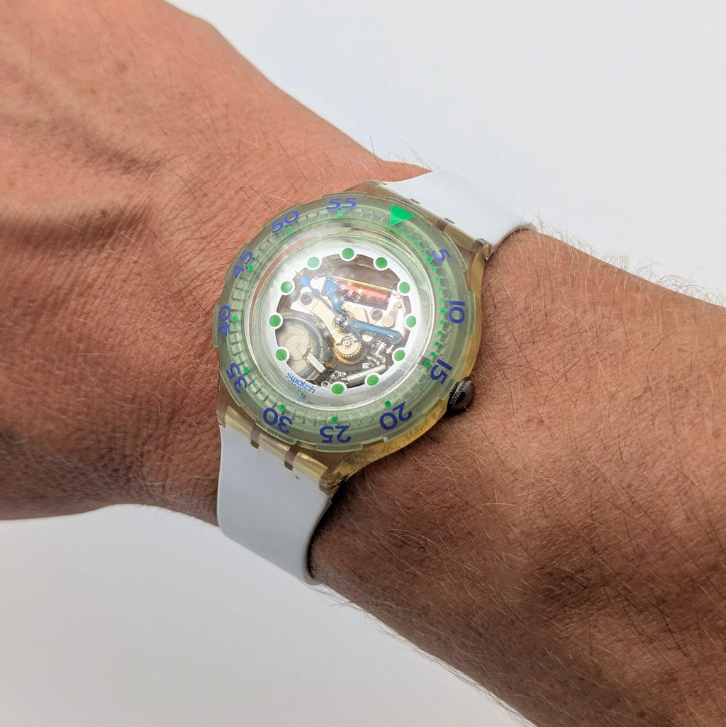 Swatch Scuba 200 SDZ100 — 1994 Seoul Olympic Commemorative, Swiss Quartz Diver, Sold Naked - Bezel & Hide