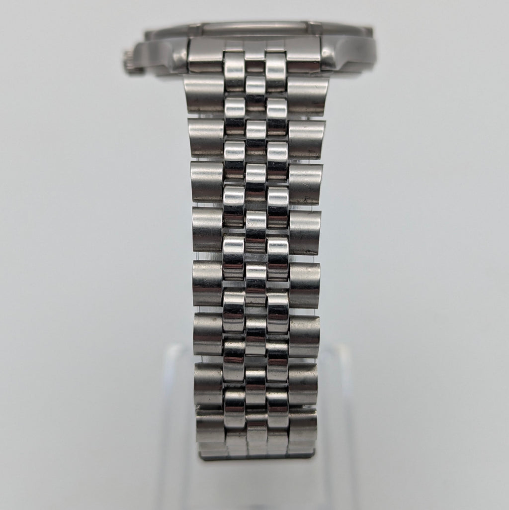 Pulsar Quartz Watch (Caliber Y112) — Sporty 90s Diver-Style, Sold Naked - Bezel & Hide
