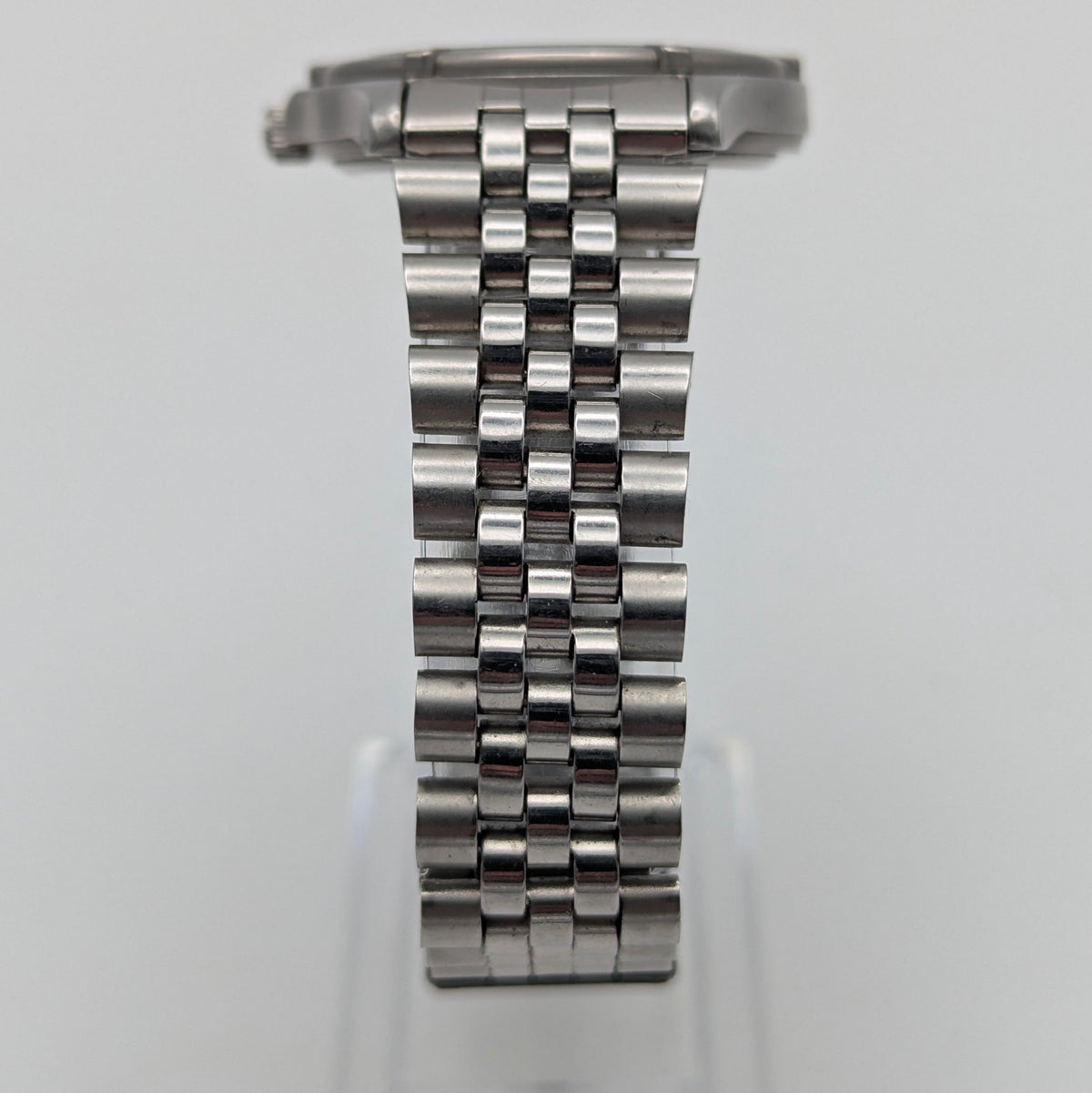 Pulsar Quartz Watch (Caliber Y112) — Sporty 90s Diver-Style, Sold Naked - Bezel & Hide
