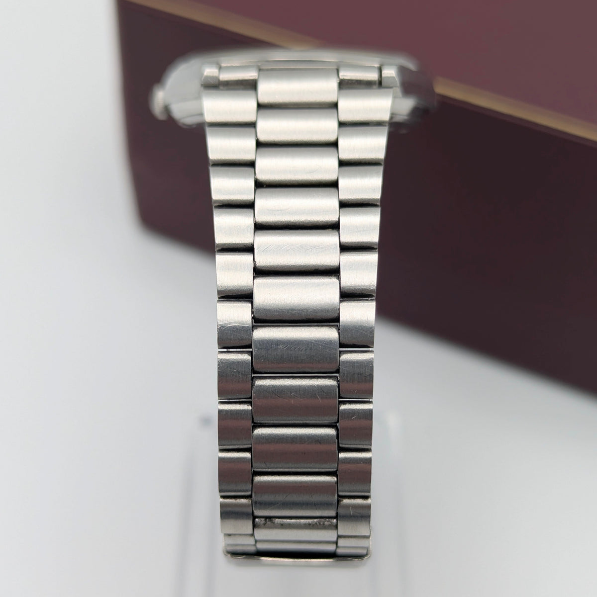 Seiko SQ 5H22 Vintage Quartz Watch 1986 — Silver Dial, Boxed - Bezel & Hide