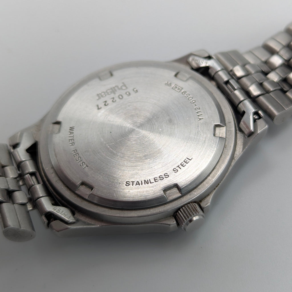 Pulsar Quartz Watch (Caliber Y112) — Sporty 90s Diver-Style, Sold Naked - Bezel & Hide