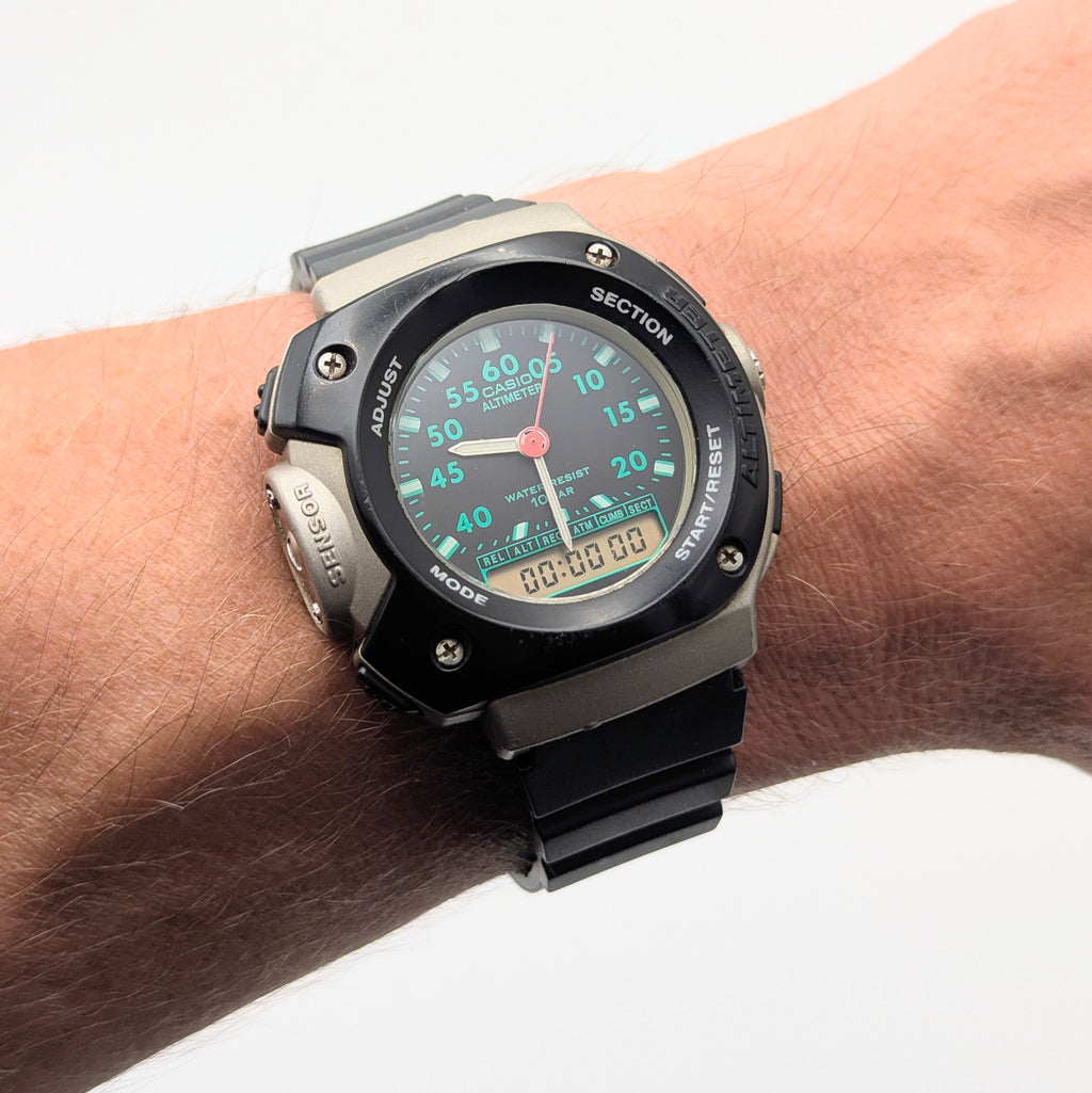 Casio APX-100 Altimeter — A Rare 90s Outdoor Sensor Watch, Sold Naked - Bezel & Hide