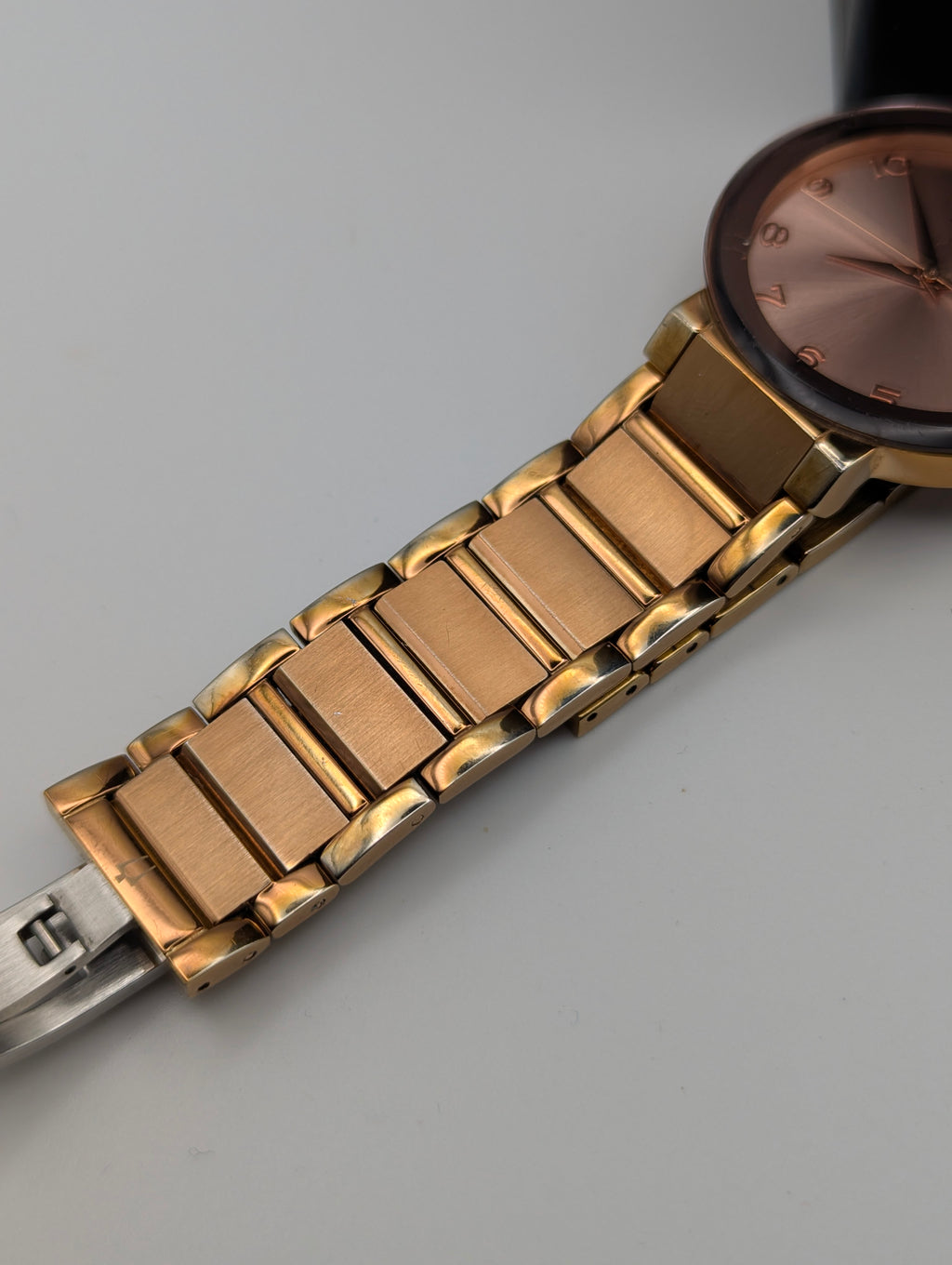 Bulova 97L127 Women's Pink Sunburst Dial Watch, Gold-Tone Bracelet, Boxed - Bezel & Hide