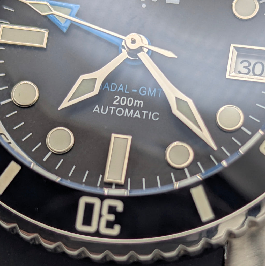 DIVE Watches — Hadal GMT | Dual-GMT Automatic Diver, Limited Edition (Serial: 0725014) - Bezel & Hide